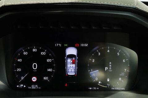 Volvo XC90 2.0 XC90 R-Design Pro B6 MHEV AWD Auto 4WD 5dr 46
