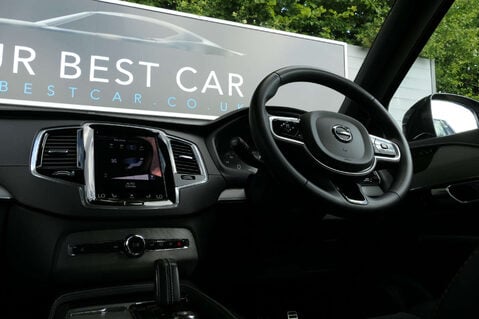 Volvo XC90 2.0 XC90 R-Design Pro B6 MHEV AWD Auto 4WD 5dr 32