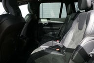 Volvo XC90 2.0 XC90 R-Design Pro B6 MHEV AWD Auto 4WD 5dr 41