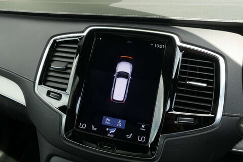 Volvo XC90 2.0 XC90 R-Design Pro B6 MHEV AWD Auto 4WD 5dr 42