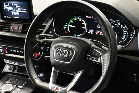 Audi Q5 2.0 Q5 PHEV Black Edition 50 TFSI E Quattro Semi-Auto 4WD 5dr 8