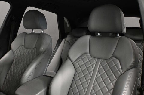 Audi Q5 2.0 Q5 PHEV Black Edition 50 TFSI E Quattro Semi-Auto 4WD 5dr 17