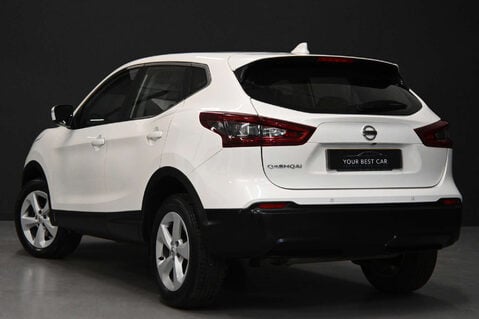 Nissan Qashqai 1.3 Qashqai Acenta Premium DiG-T Semi-Auto 5dr 2