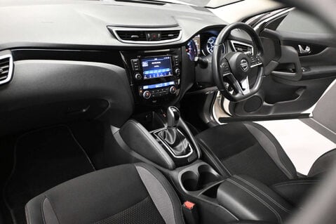 Nissan Qashqai 1.3 Qashqai Acenta Premium DiG-T Semi-Auto 5dr 19