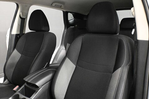 Nissan Qashqai 1.3 Qashqai Acenta Premium DiG-T Semi-Auto 5dr 31