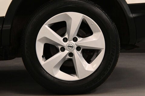 Nissan Qashqai 1.3 Qashqai Acenta Premium DiG-T Semi-Auto 5dr 34