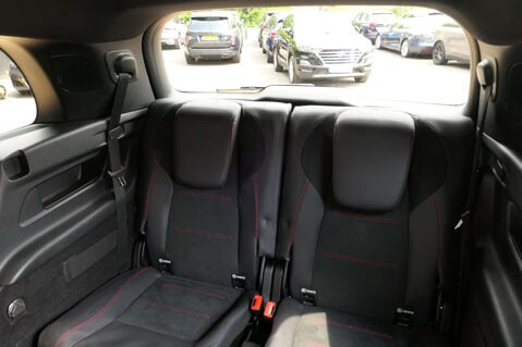 Mercedes-Benz GLB 2.0 GLB 220 AMG Line Premium D 4Matic Auto 4WD 5dr 21
