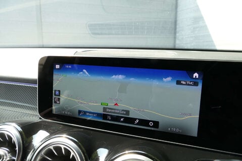 Mercedes-Benz GLB 2.0 GLB 220 AMG Line Premium D 4Matic Auto 4WD 5dr 27