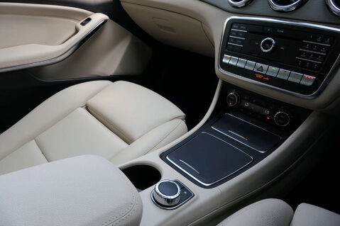Mercedes-Benz GLA 2.1 GLA 220 Sport Premium+ D 4Matic Auto 4WD 5dr 26