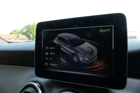 Mercedes-Benz GLA 2.1 GLA 220 Sport Premium+ D 4Matic Auto 4WD 5dr 35