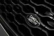 Land Rover Range Rover Velar 2.0 Range Rover Velar R-Dynamic SE D MHEV Auto 4WD 5dr 35