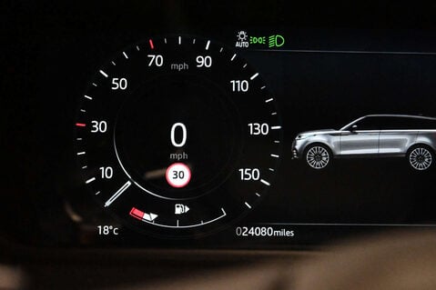Land Rover Range Rover Velar 2.0 Range Rover Velar R-Dynamic SE D MHEV Auto 4WD 5dr 37
