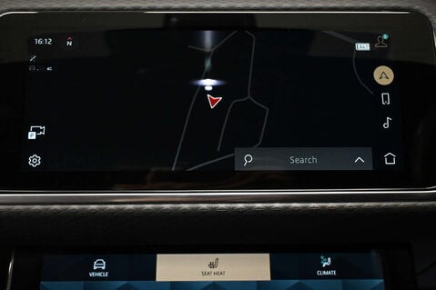 Land Rover Range Rover Velar 2.0 Range Rover Velar R-Dynamic SE D MHEV Auto 4WD 5dr 50