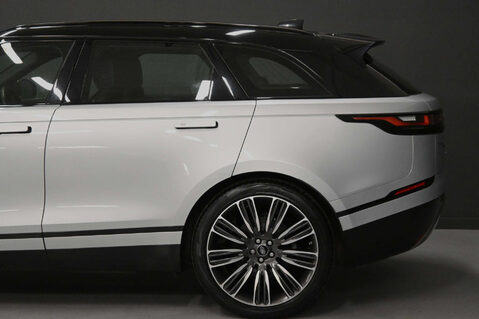Land Rover Range Rover Velar 2.0 Range Rover Velar R-Dynamic SE D MHEV Auto 4WD 5dr 12