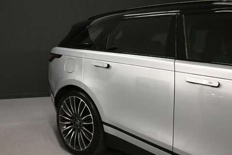 Land Rover Range Rover Velar 2.0 Range Rover Velar R-Dynamic SE D MHEV Auto 4WD 5dr 32