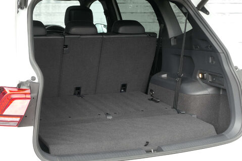 Volkswagen Tiguan 1.5 Tiguan Allspace R-Line Tech TSi Evo Semi-Auto 5dr 18