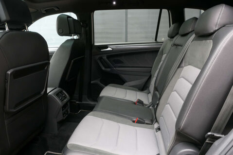 Volkswagen Tiguan 1.5 Tiguan Allspace R-Line Tech TSi Evo Semi-Auto 5dr 36