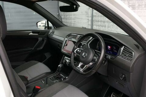 Volkswagen Tiguan 1.5 Tiguan Allspace R-Line Tech TSi Evo Semi-Auto 5dr 20