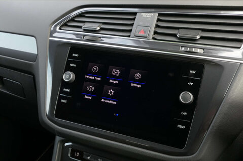 Volkswagen Tiguan 1.5 Tiguan Allspace R-Line Tech TSi Evo Semi-Auto 5dr 40