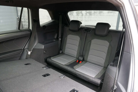 Volkswagen Tiguan 1.5 Tiguan Allspace R-Line Tech TSi Evo Semi-Auto 5dr 6