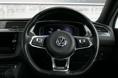 Volkswagen Tiguan 1.5 Tiguan Allspace R-Line Tech TSi Evo Semi-Auto 5dr 23