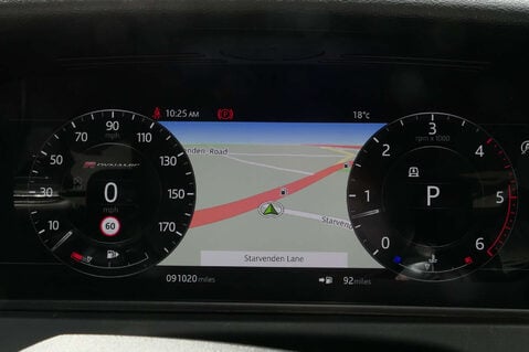 Land Rover Range Rover Velar 3.0 Range Rover Velar R-Dynamic SE D300 Auto 4WD 5dr 28