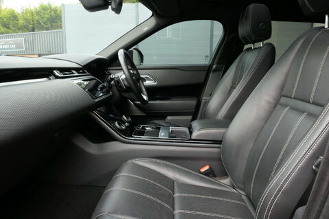 Land Rover Range Rover Velar 3.0 Range Rover Velar R-Dynamic SE D300 Auto 4WD 5dr 40