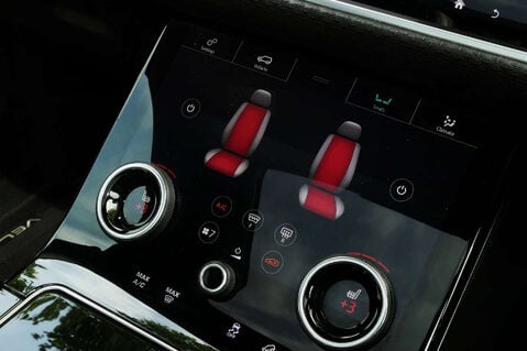 Land Rover Range Rover Velar 3.0 Range Rover Velar R-Dynamic SE D300 Auto 4WD 5dr 30