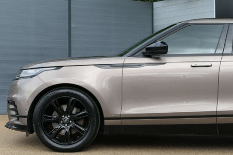 Land Rover Range Rover Velar 3.0 Range Rover Velar R-Dynamic SE D300 Auto 4WD 5dr 10