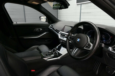 BMW 3 Series 2.0 330e M Sport Professional Edition Auto 4dr 19