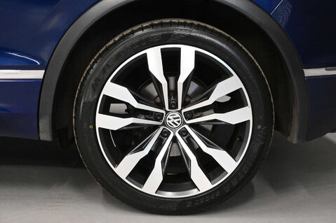 Volkswagen Tiguan 2.0 Tiguan R-Line TDI BlueMotion Technology 4Motion Semi-Auto 4WD 5dr 21