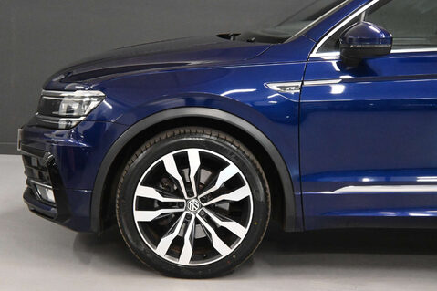 Volkswagen Tiguan 2.0 Tiguan R-Line TDI BlueMotion Technology 4Motion Semi-Auto 4WD 5dr 17