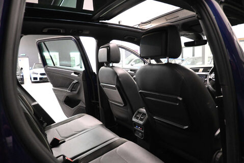 Volkswagen Tiguan 2.0 Tiguan R-Line TDI BlueMotion Technology 4Motion Semi-Auto 4WD 5dr 28