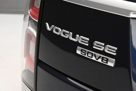 Land Rover Range Rover 4.4 Range Rover Vogue SE SDV8 Auto 4WD 5dr 37