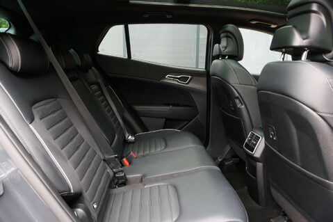 Kia Sportage 1.6 Sportage GT-Line S ISG HEV Auto 5dr 35