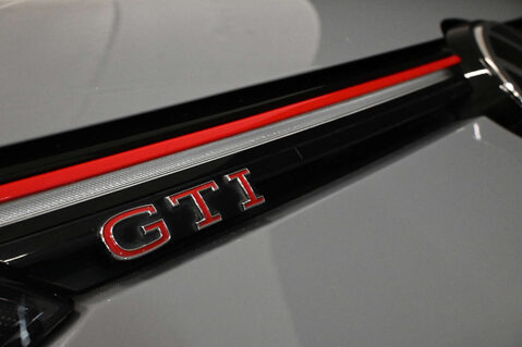 Volkswagen Golf 2.0 Golf GTi TSi Semi-Auto 5dr 29