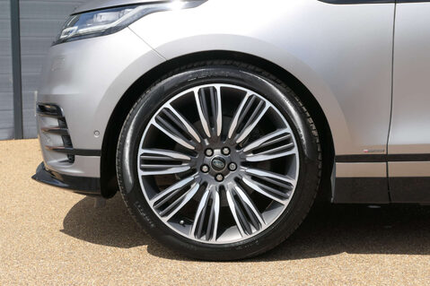 Land Rover Range Rover Velar 3.0 Range Rover Velar First Edition D300 Auto 4WD 5dr 9