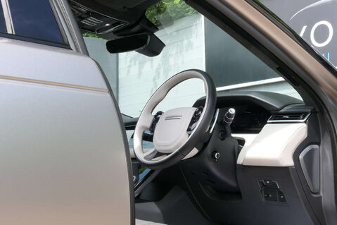 Land Rover Range Rover Velar 3.0 Range Rover Velar First Edition D300 Auto 4WD 5dr 20