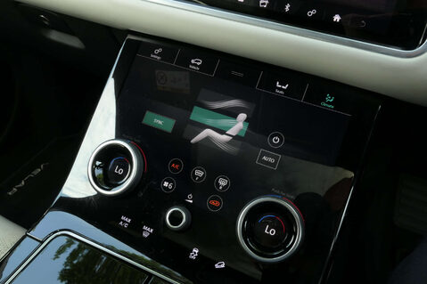 Land Rover Range Rover Velar 3.0 Range Rover Velar First Edition D300 Auto 4WD 5dr 30