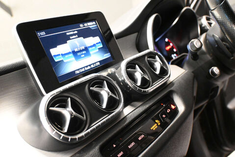Mercedes-Benz X Class 3.0 X350 Power D 4Matic Auto 4WD 27