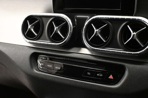 Mercedes-Benz X Class 3.0 X350 Power D 4Matic Auto 4WD 37