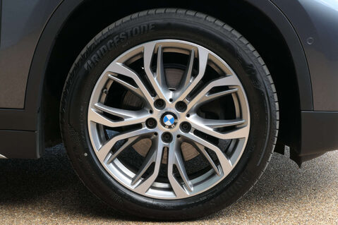 BMW X1 1.5 X1 sDrive 18I XLine Auto 5dr 9