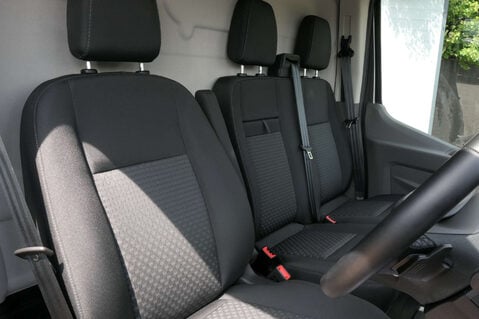Ford Transit 2.0 Transit 350 Limited EcoBlue Auto 5dr 16
