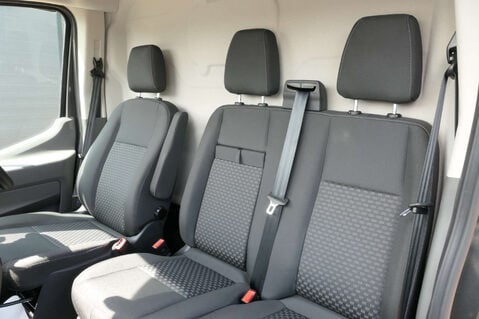 Ford Transit 2.0 Transit 350 Limited EcoBlue Auto 5dr 17