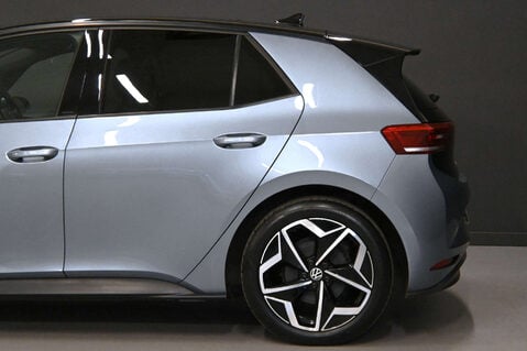 Volkswagen Id.3 Pro Performance 58kWh Family Hatchback 5dr Electric Auto (204 ps) 17