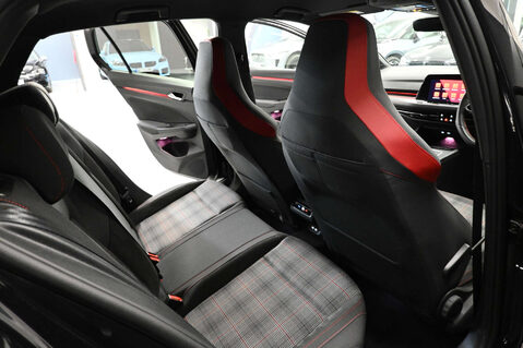 Volkswagen Golf 2.0 Golf GTi TSi Semi-Auto 5dr 16