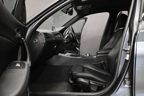 BMW 1 Series 3.0 M140I Shadow Edition Auto 5dr 43