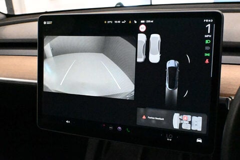 Tesla Model Y Model Y Long Range AWD 4WD 5dr 41