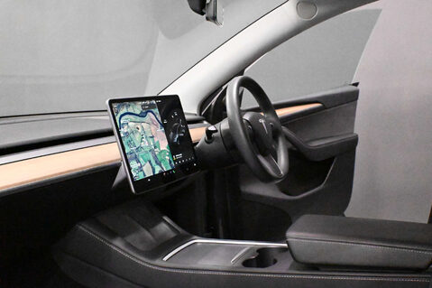 Tesla Model Y Model Y Long Range AWD 4WD 5dr 10