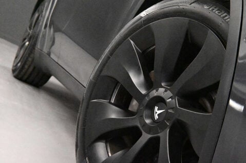 Tesla Model Y Model Y Long Range AWD 4WD 5dr 6